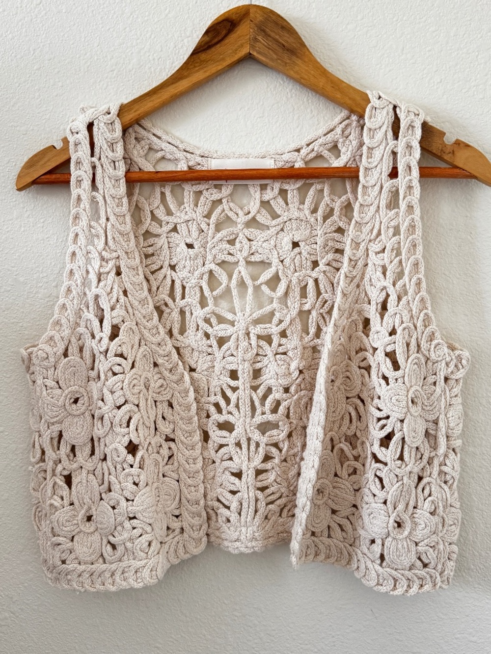 Women's Anthropologie Cream Vest, XS/S